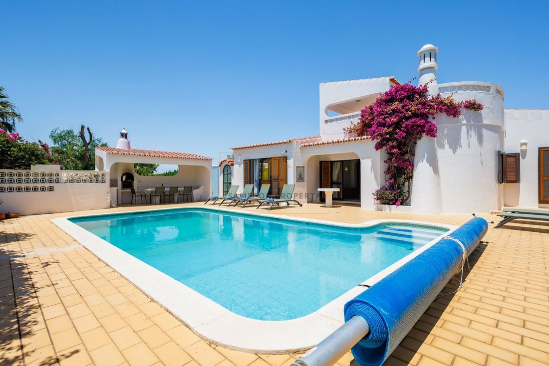 House in Carvoeiro, Algarve, Portugal 1 - 18313918