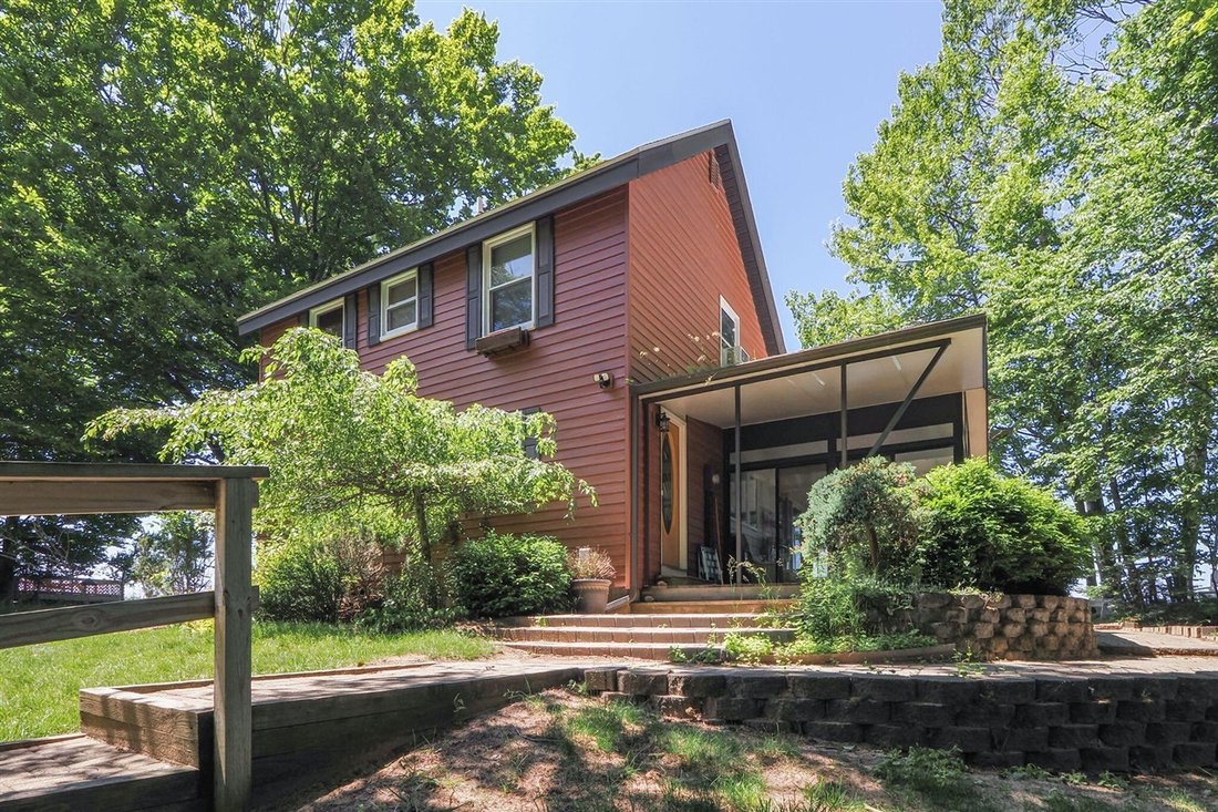 House in Manistee, Michigan, United States 1 - 18309347