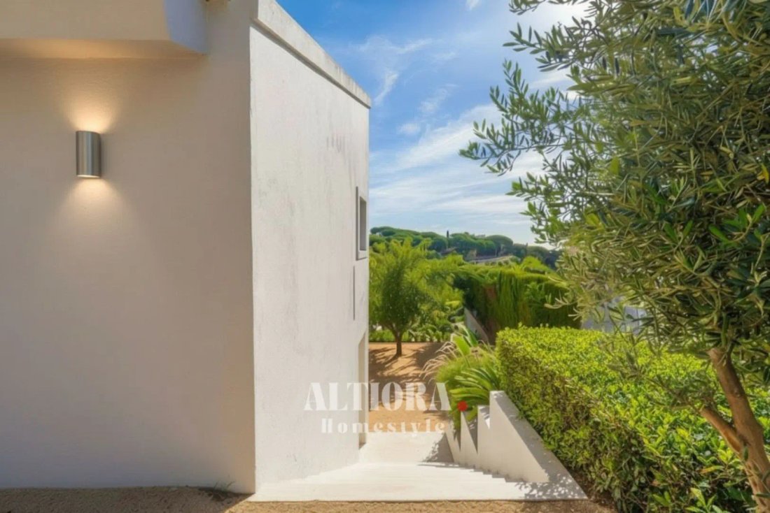 Chalet in Castelldefels, Catalonia, Spain 2 - 18311983