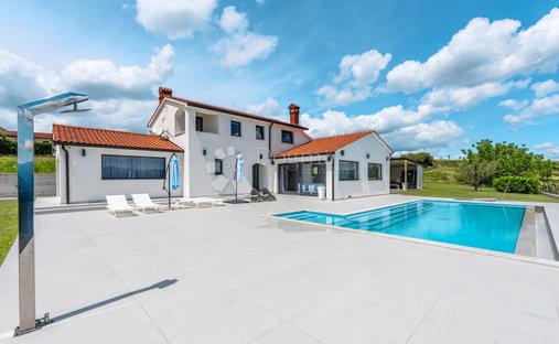 Casa en Opcina Motovun, Istria, Croacia 1