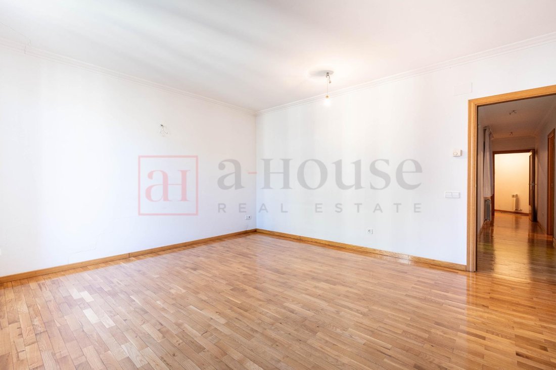 Apartment in Eixample, Barcelona, Spain 3 - 18314009