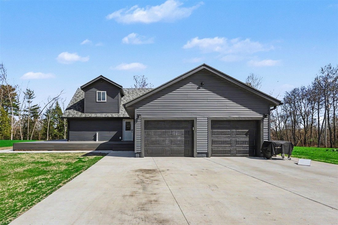 House in Muskegon, Michigan, United States 1 - 18309185