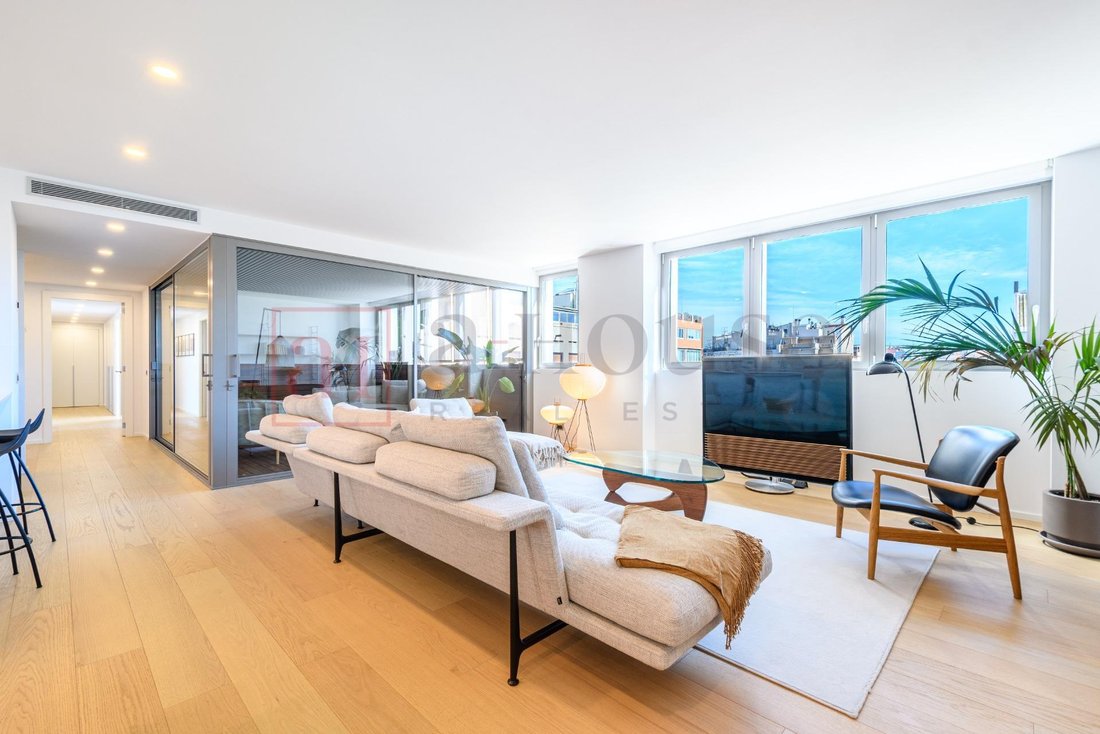 Apartment in Eixample, Barcelona, Spain 1 - 18313607