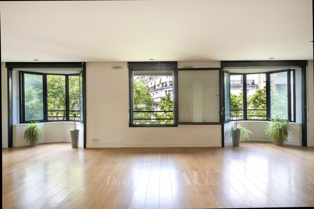 Apartment in Auteuil Sud, Paris 16e Arrondissement, Paris 4 - 18310178