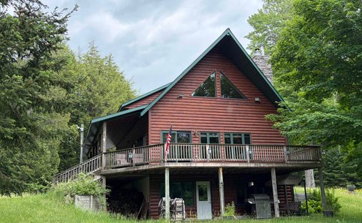 House in Manistique, Michigan, United States 1