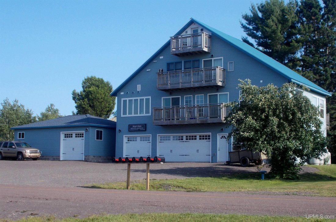 House in Hancock, Michigan, United States 2 - 18309725
