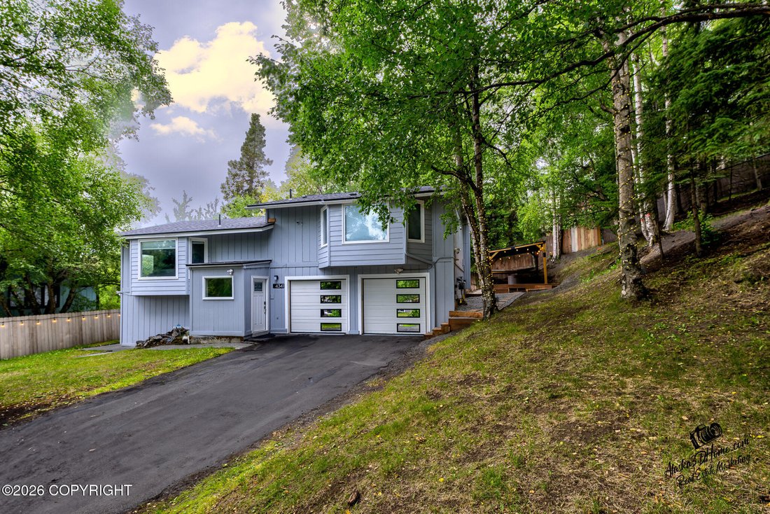 House in Anchorage, Alaska, United States 1 - 18311582