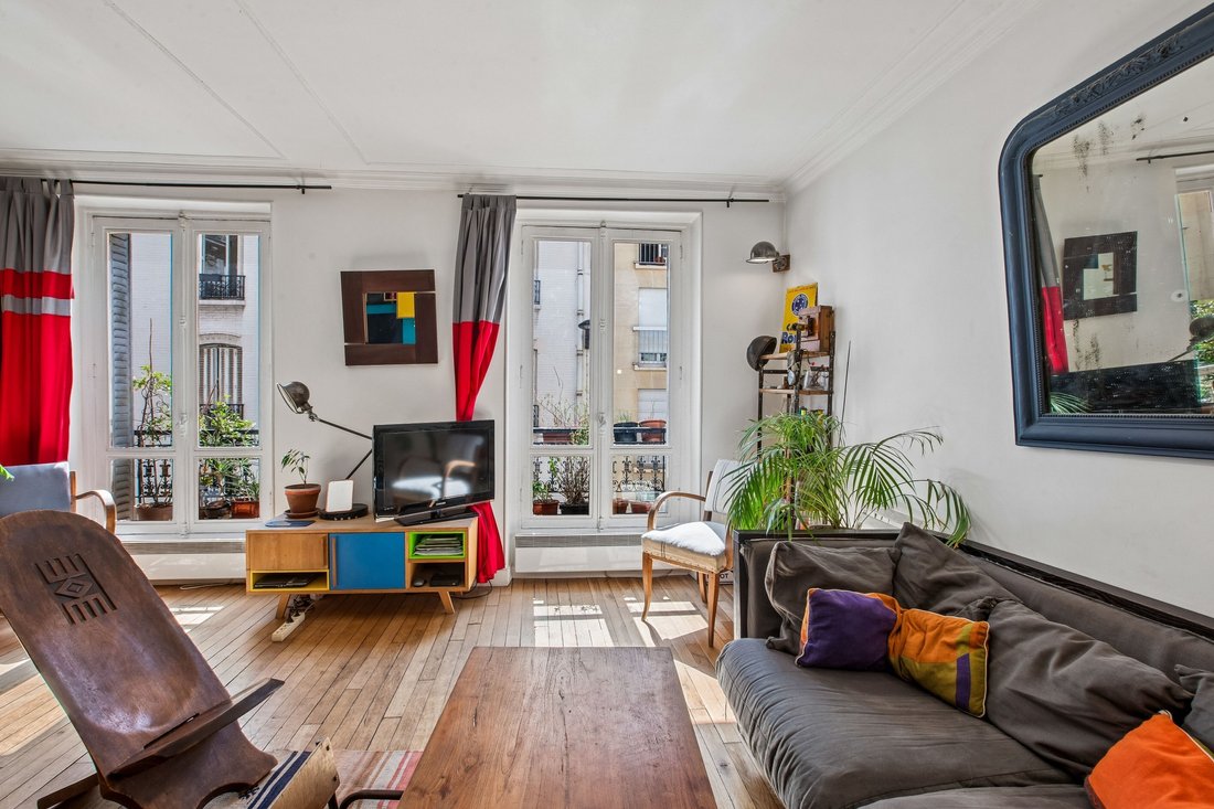 Apartment in La Fourche-Guy Môquet, Paris 17e Arrondissement, Paris 3 - 18315092