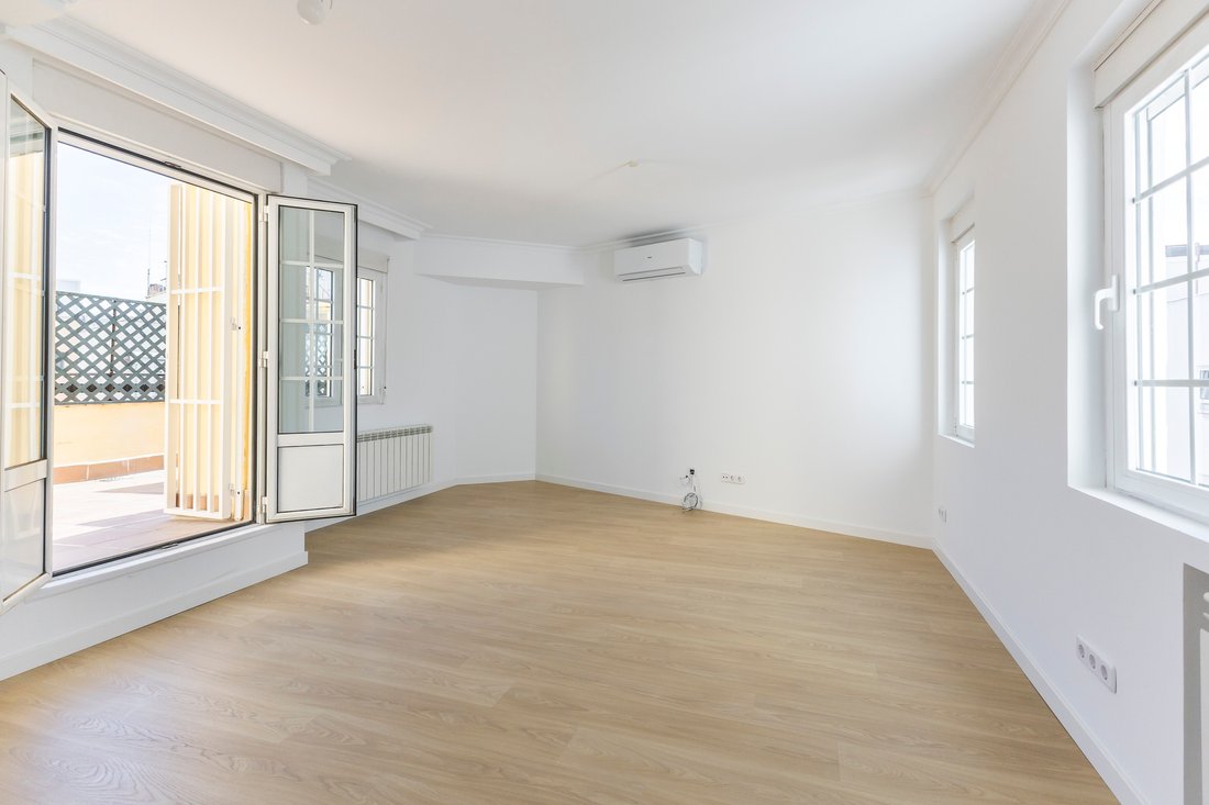 Apartment in Chamberi, Madrid, Spain 2 - 18227406