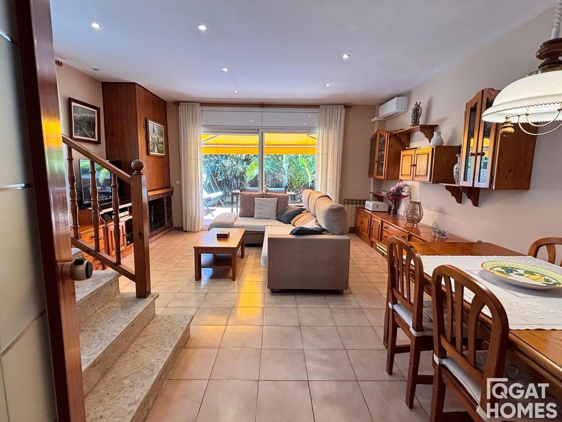Townhouse in Sant Cugat del Valles, Catalonia, Spain 1 - 18312242