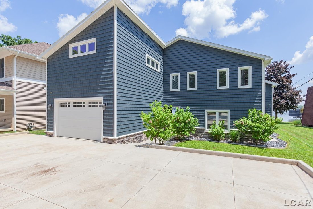 House in Addison, Michigan, United States 2 - 18309359