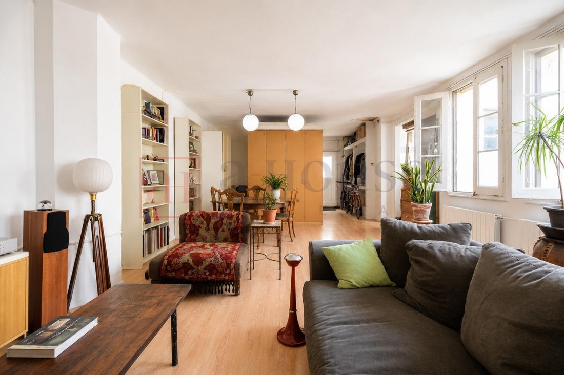 Apartment in Eixample, Barcelona, Spain 4 - 18314355