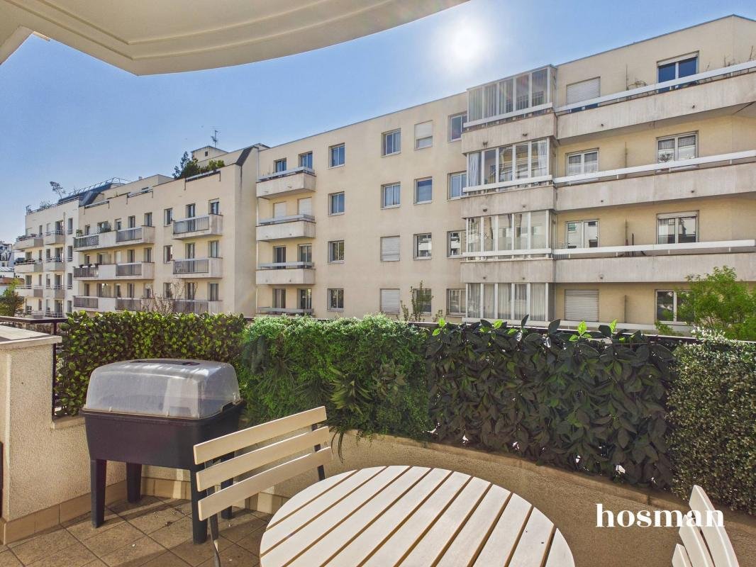 Apartment in Espaces Jeunes, Issy-les-Moulineaux, France 3 - 18313158