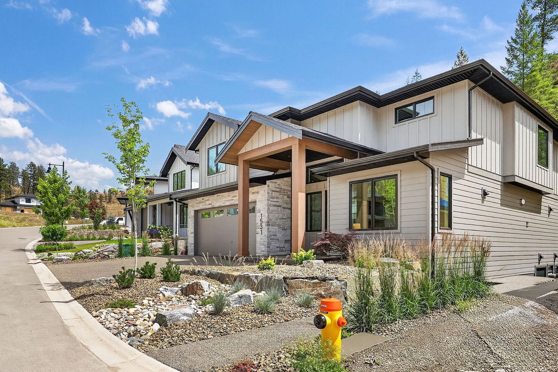 House in Kelowna, British Columbia, Canada 3 - 18311367