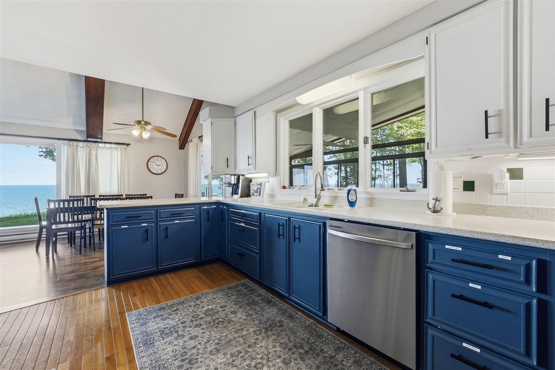 House in Manistee, Michigan, United States 4 - 18309347
