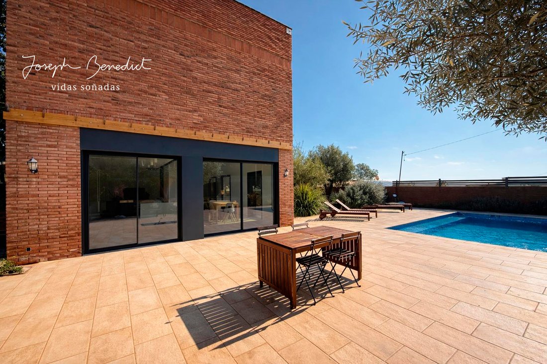 House in Gava, Catalonia, Spain 2 - 18311985