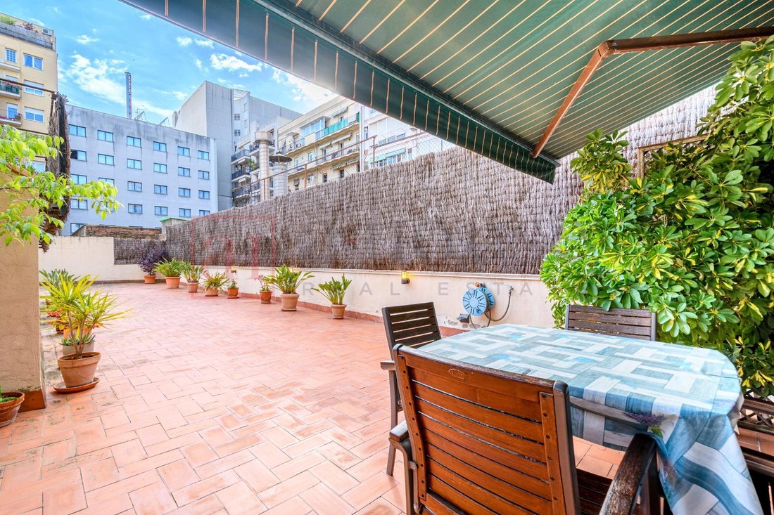 Apartment in Eixample, Barcelona, Spain 2 - 18313433
