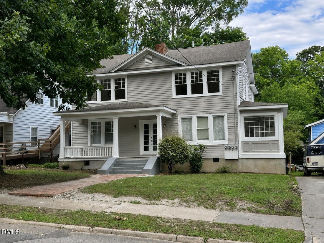 Raleigh, North Carolina, United States 2 - 18312594