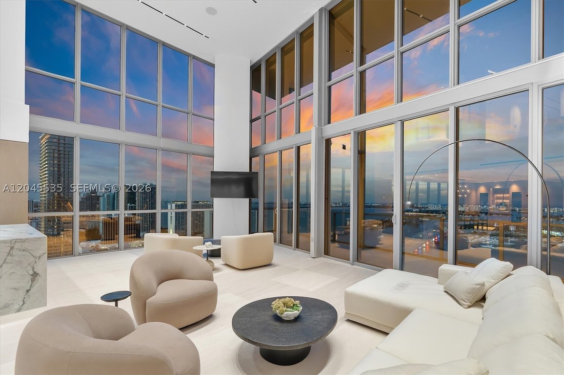 Condo in Miami, Florida, United States 5 - 18313055