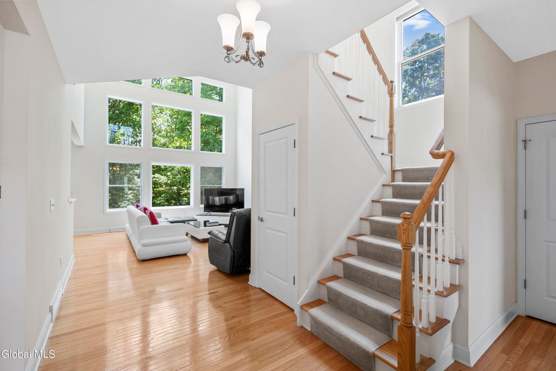 House in Watervliet, New York, United States 5 - 18313604