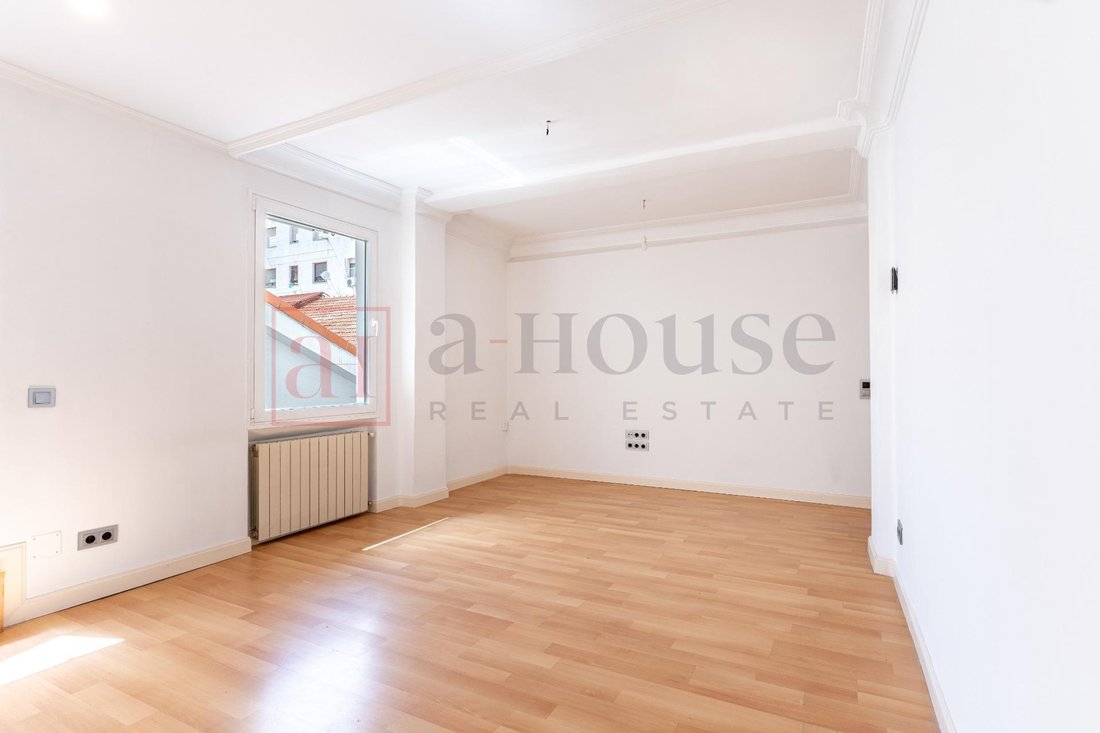 Apartment in Retiro, Madrid, Spain 5 - 18312995