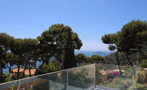 Villa in Èze, Provence-Alpes-Côte d'Azur, France 1