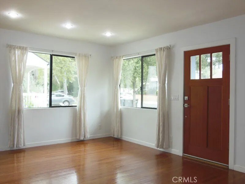 Condo in Glendale, California, United States 4 - 18290843