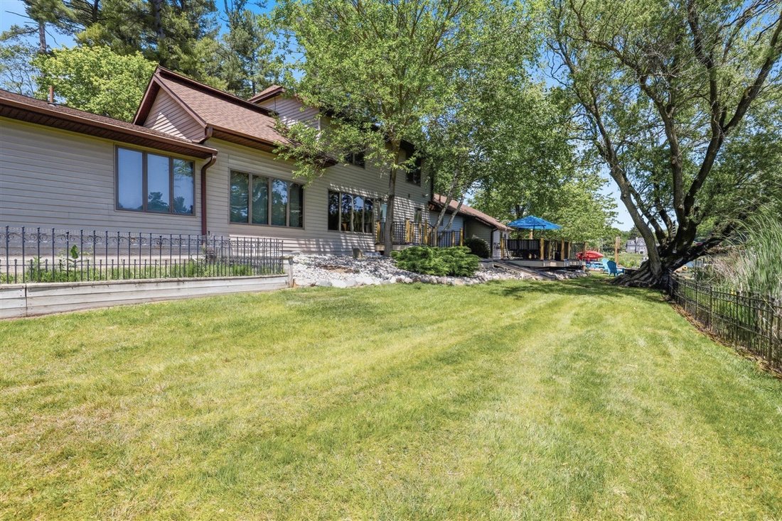 House in Greenville, Michigan, United States 5 - 18308153