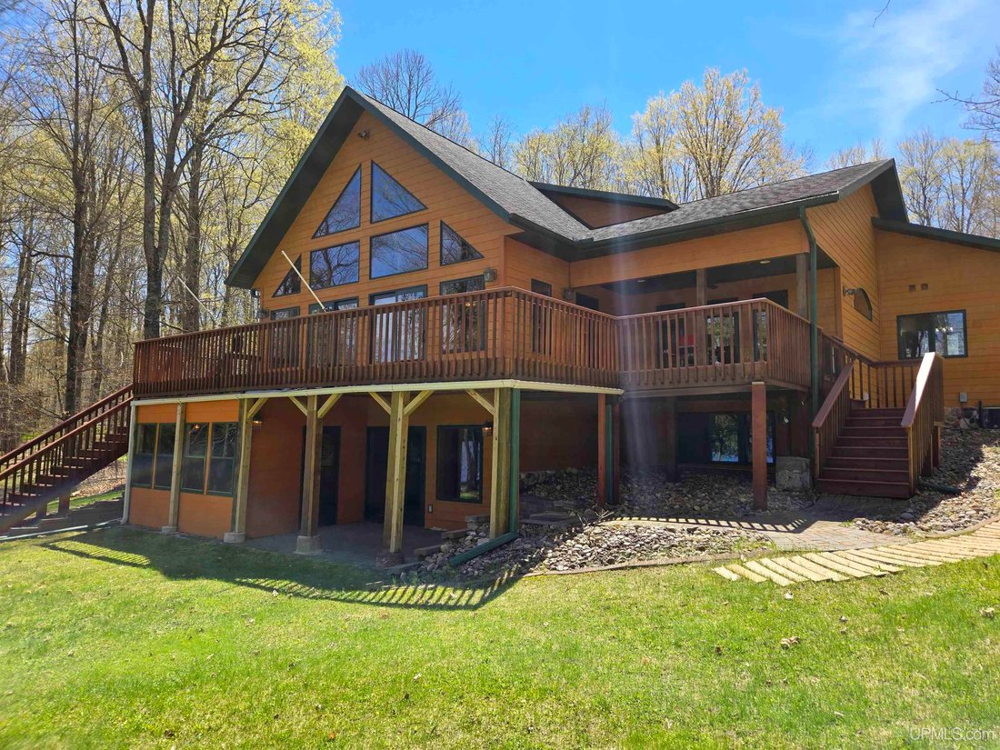 House in Iron River, Michigan, United States 2 - 18308629