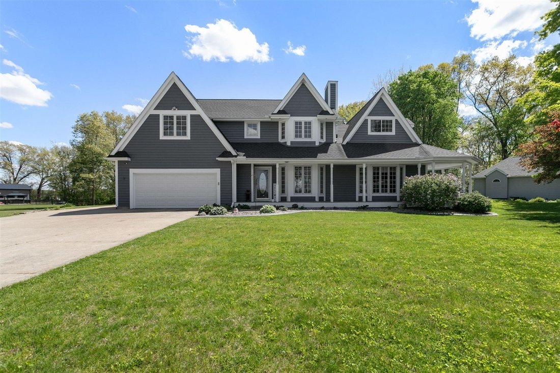 House in Edwardsburg, Michigan, United States 1 - 18309535