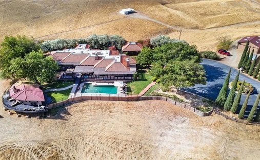 House in Coalinga, California, United States 1