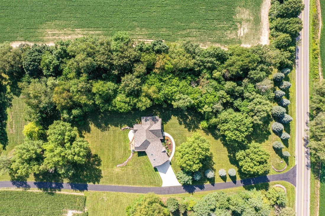 House in Alto, Michigan, United States 3 - 18308021