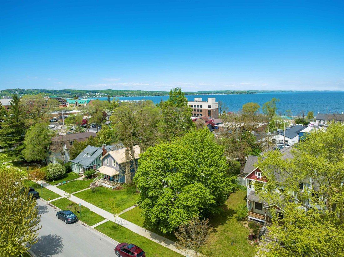 House in Traverse City, Michigan, United States 3 - 18309990