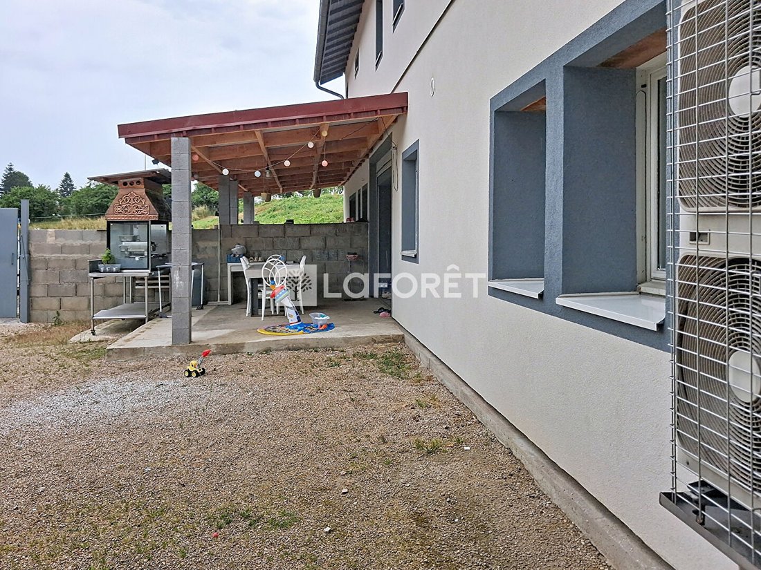 Joudes, Bourgogne – Franche-Comté, France 1 - 18310699