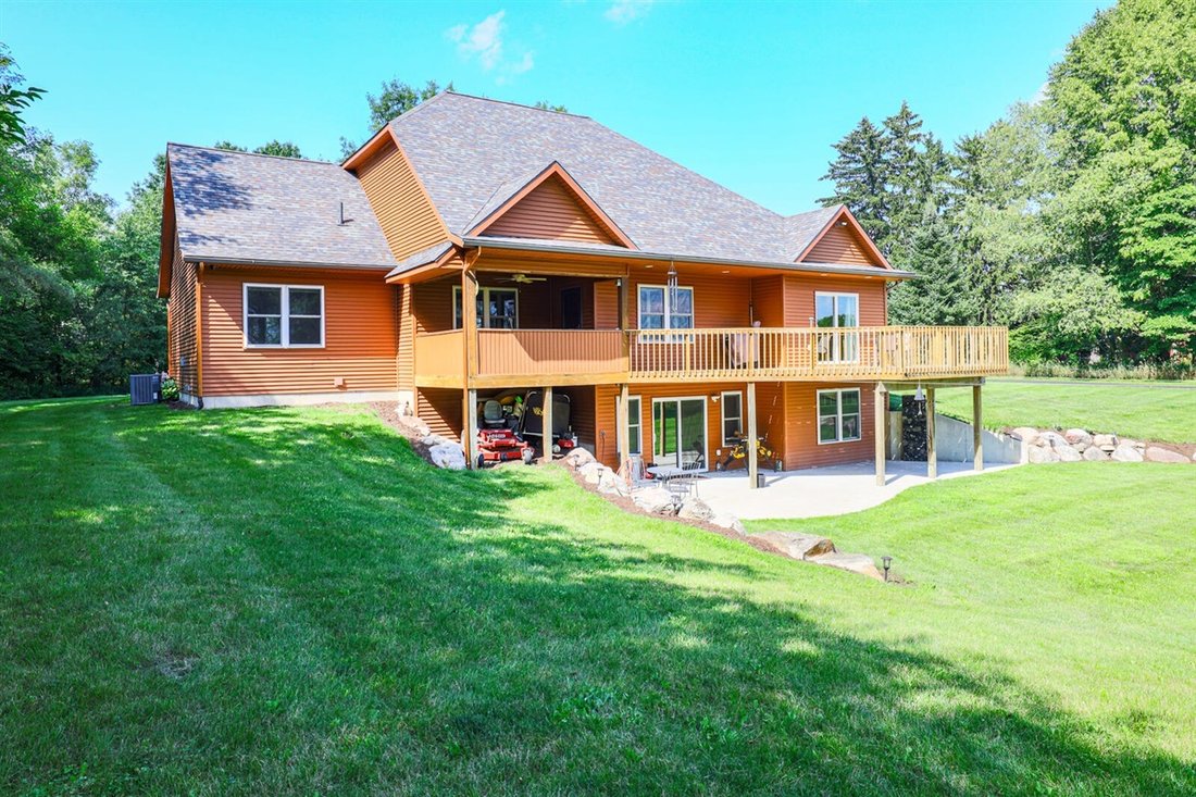 House in Alto, Michigan, United States 2 - 18308021