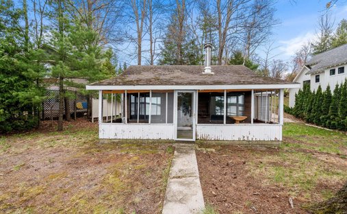 House in Traverse City, Michigan, United States 1
