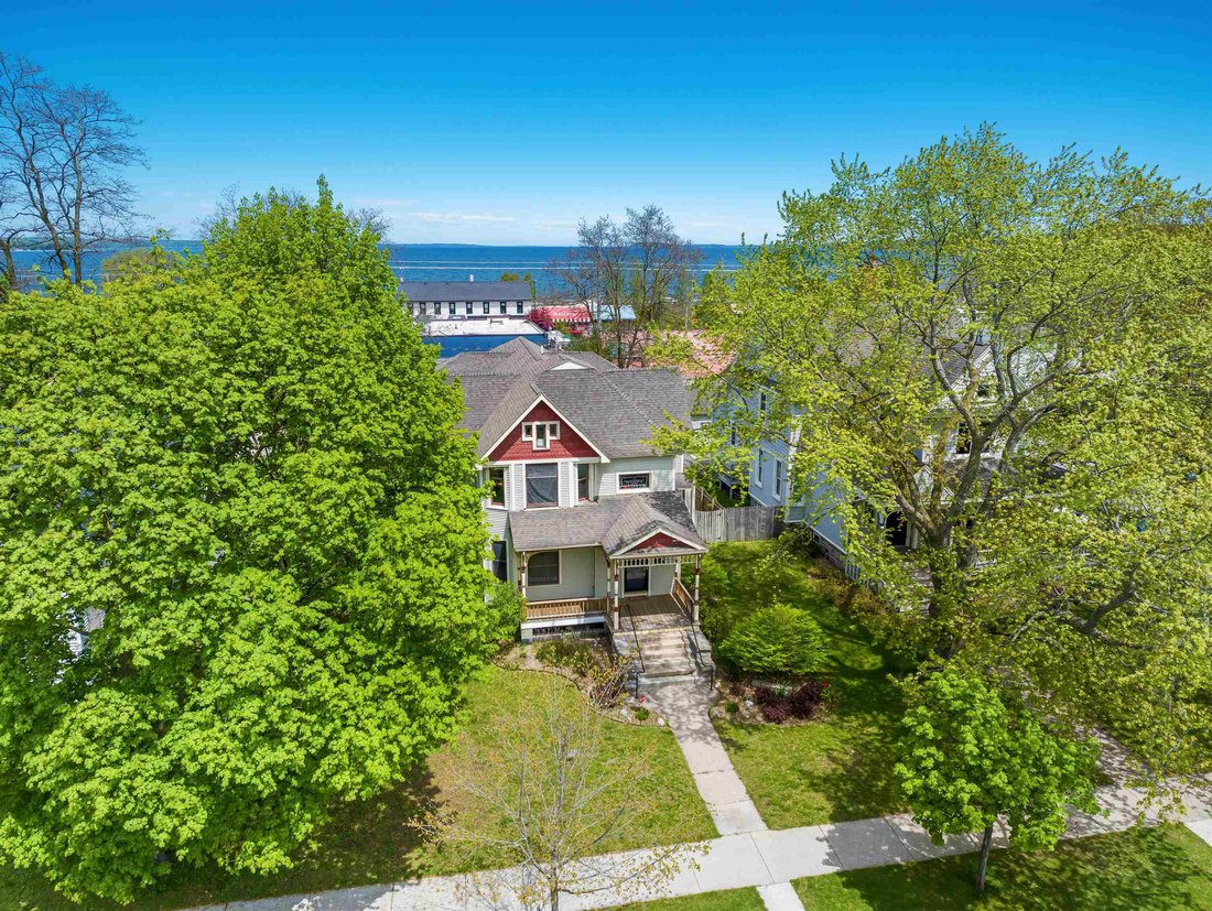 House in Traverse City, Michigan, United States 2 - 18309990