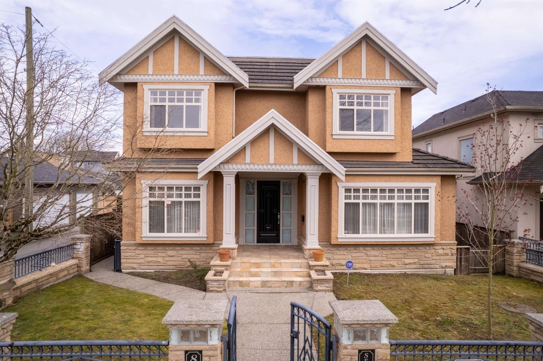 House in Vancouver, British Columbia, Canada 1 - 18315274