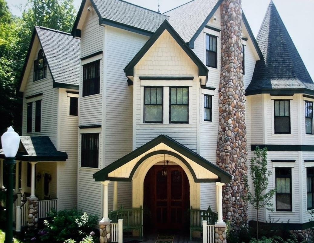 House in Frankfort, Michigan, United States 2 - 18309068