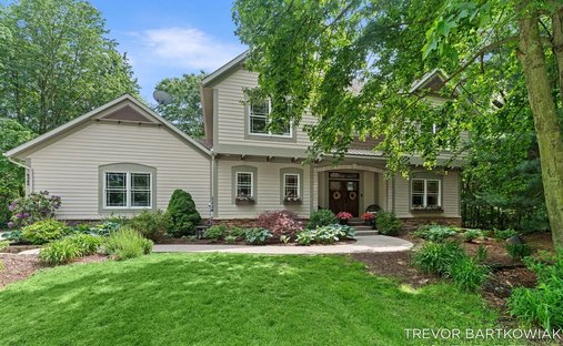 House in Norton Shores, Michigan, United States 1