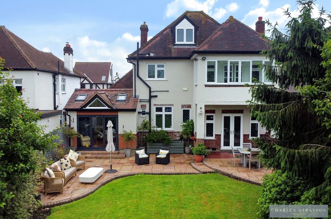 House in Marshalls Park, Romford, England 4 - 18315825