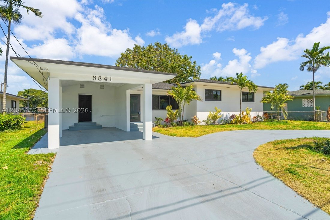House in Miami, Florida, United States 3 - 18313068