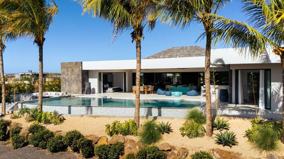 House in Grand Baie, Rivière du Rempart District, Mauritius 1 - 18310941