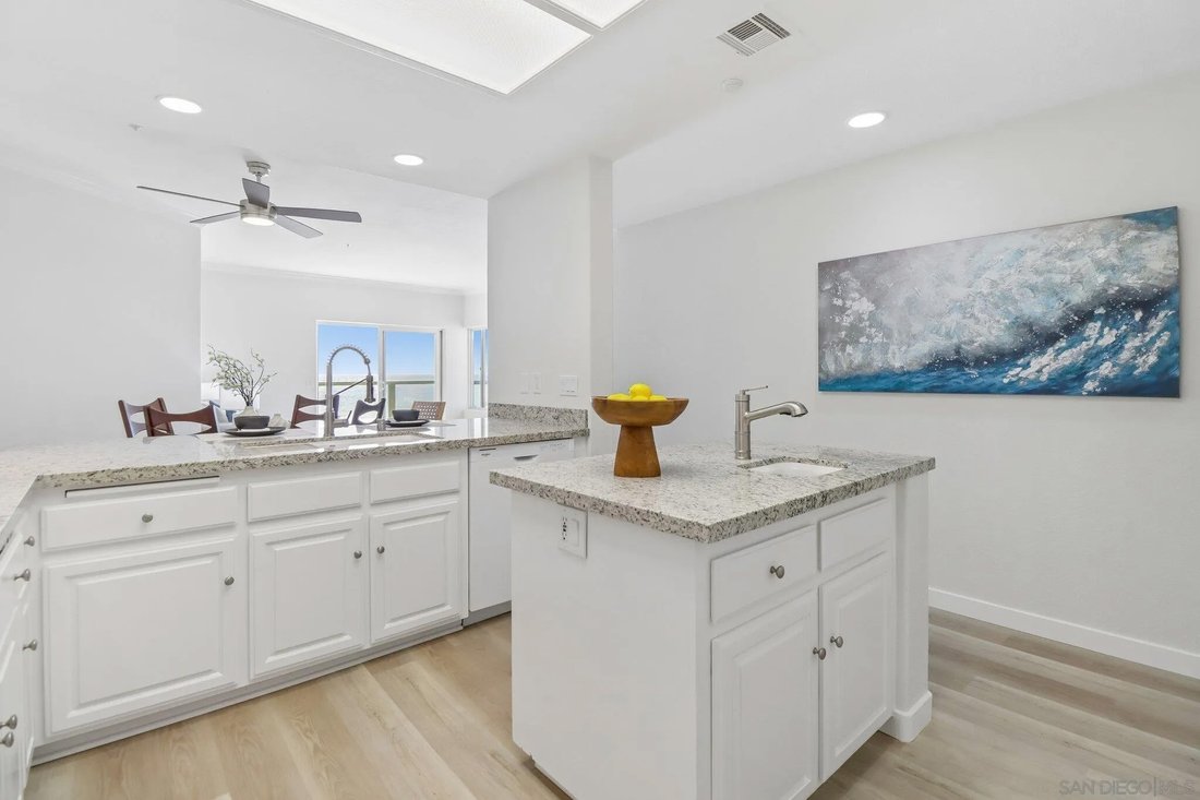 Condo in Imperial Beach, California, United States 2 - 18313354