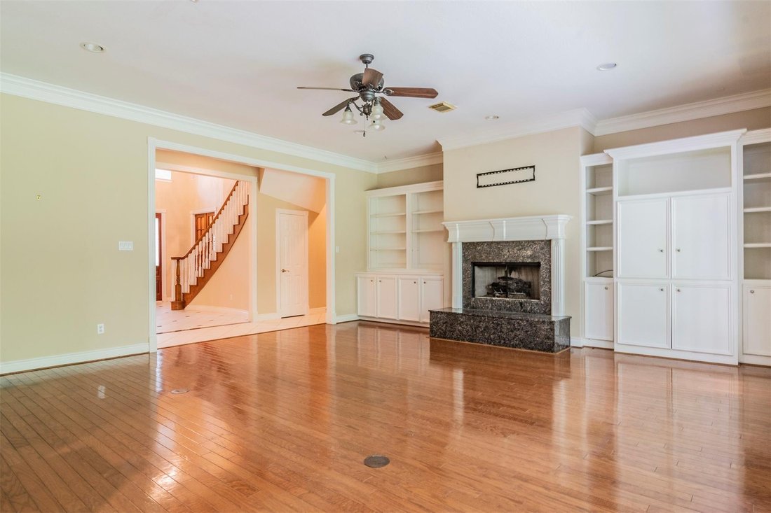 House in Pinehurst, Texas, United States 4 - 18313945