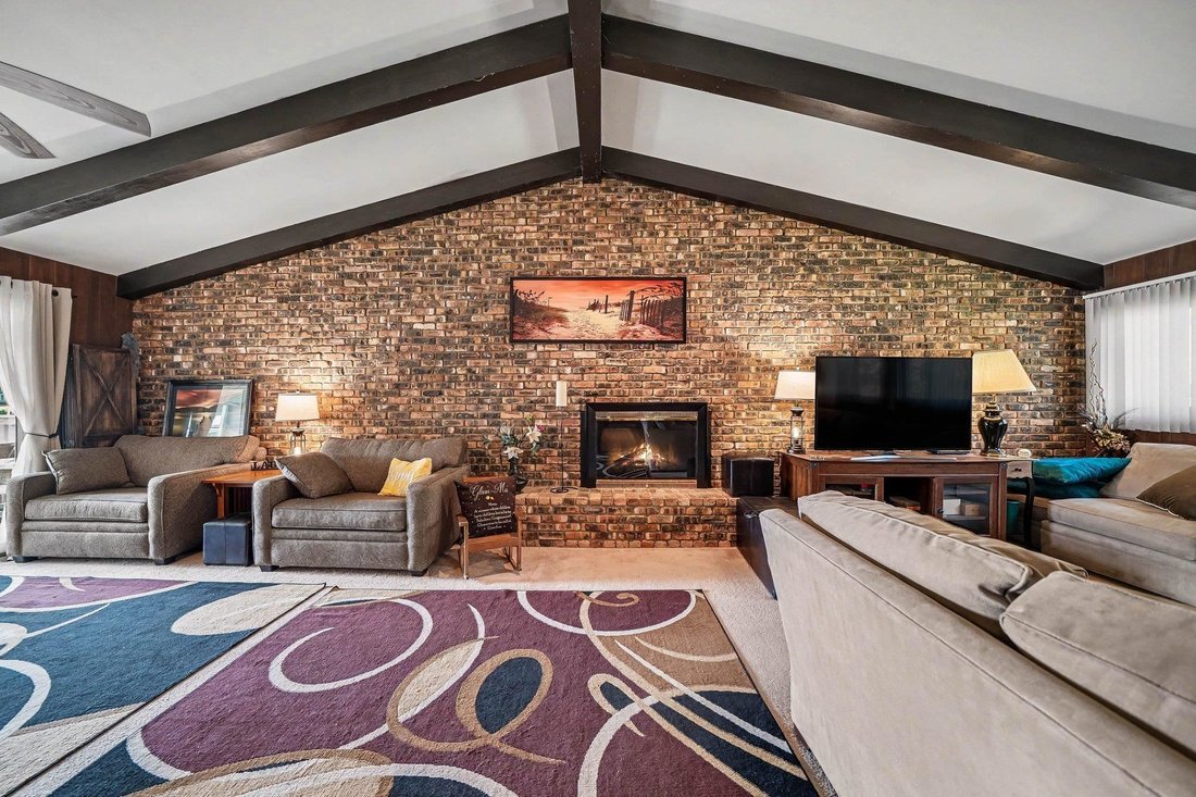 House in Dowagiac, Michigan, United States 5 - 18308335