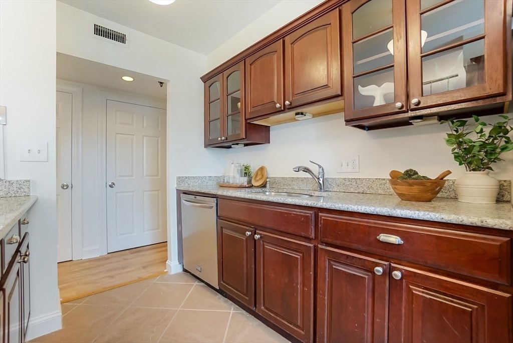 Condo in Boston, Massachusetts, United States 4 - 18314121