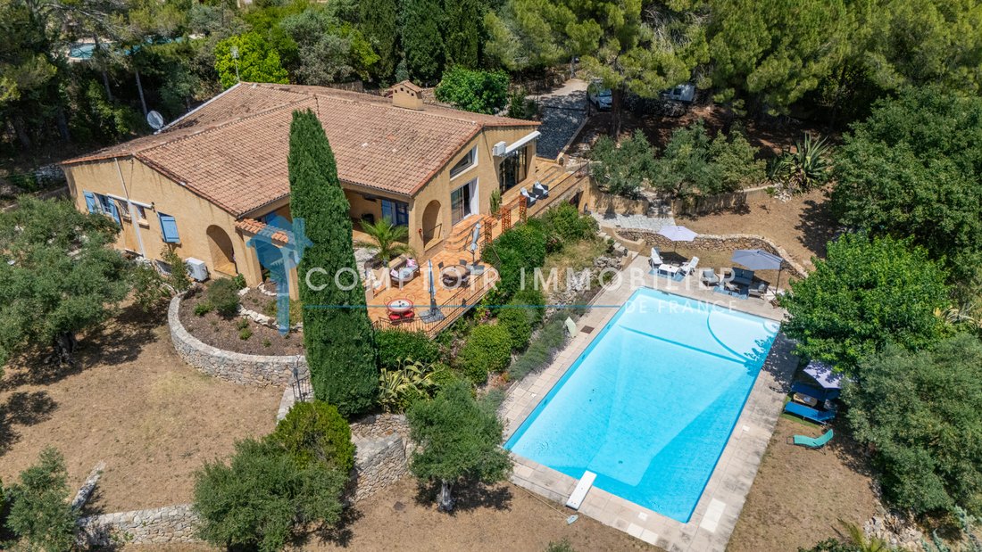 Villa in Flayosc, Provence-Alpes-Côte d'Azur, France 1 - 18313737