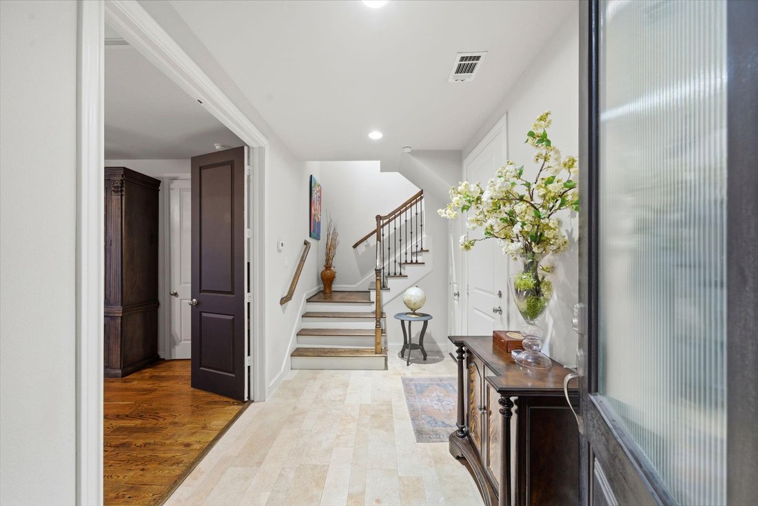 House in Houston, Texas, United States 4 - 18314056