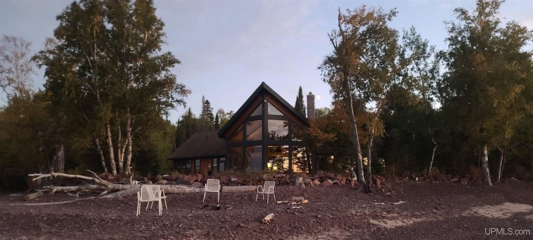 House in Eagle Harbor, Michigan, United States 4 - 18309815